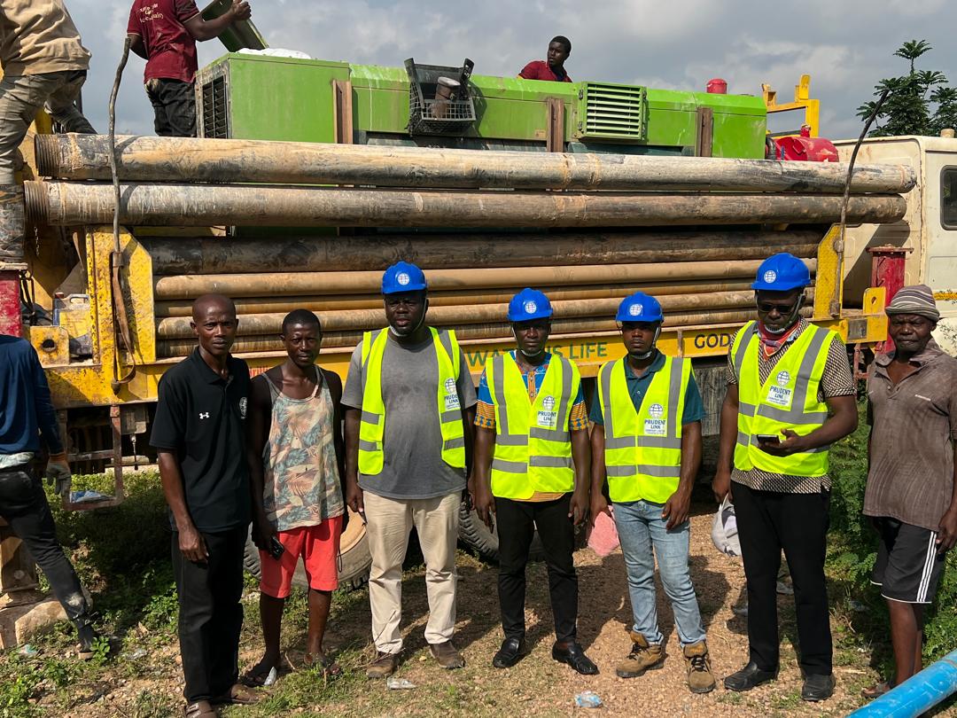 Prudent Link team on site with drilling rig